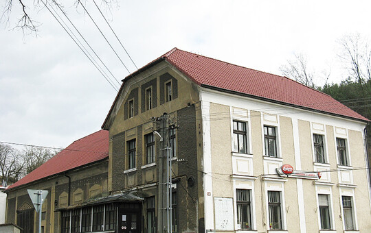 rekonstrukce střechy HLOHOVIČKY