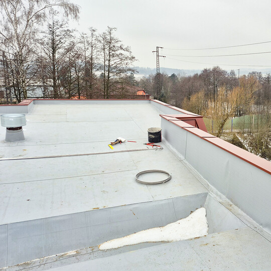 2026 | CHOTOVINY | Moravečská ulice | rekonstrukce ploché i šikmé střechy